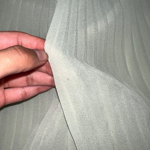 Wilfred Twirl Pleated Skirt in Light Green and Size XS - Picture 5 of 5